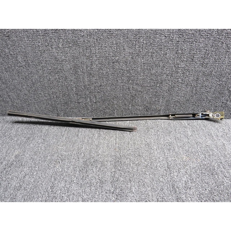 XW20500-1-1900-1 (Alt: 2314M-22-41) Mitsubishi MU-2B-26A Wiper Arm with Blade