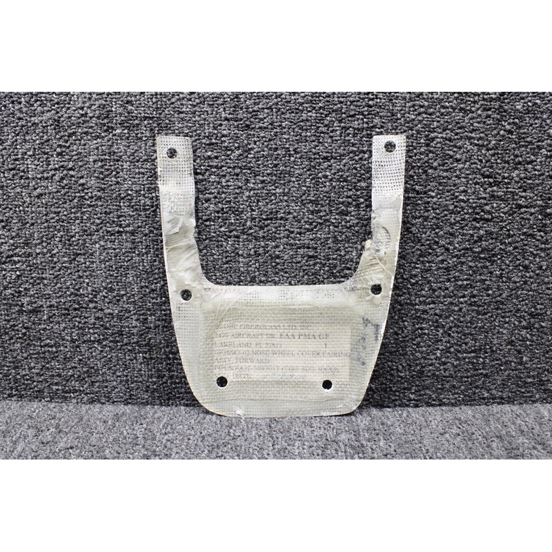 GF38682-02 Globe Fiberglass Nose Wheel Fairing Cover Forward (Cracked)