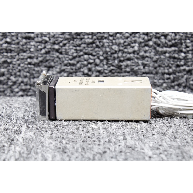 96182 (Alt: 4766-123) Eaton Avionics Annunciator Switch (On, Off)