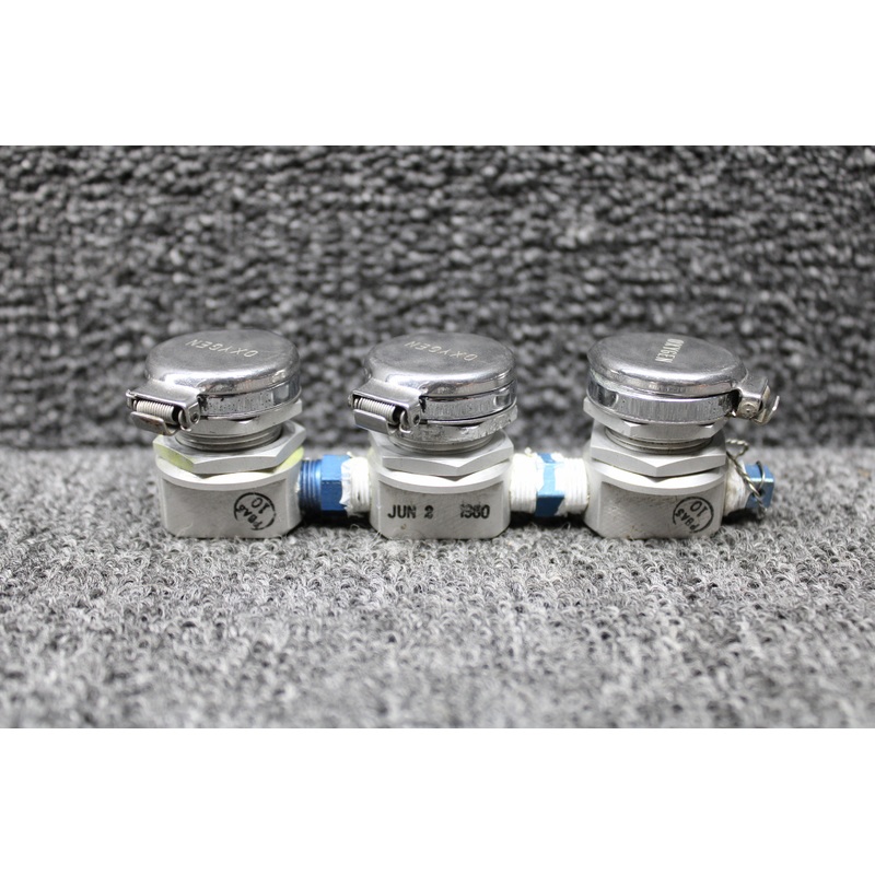 170098 (Use: 9912057-15) Puritan Bennet Oxygen Outlet Assembly