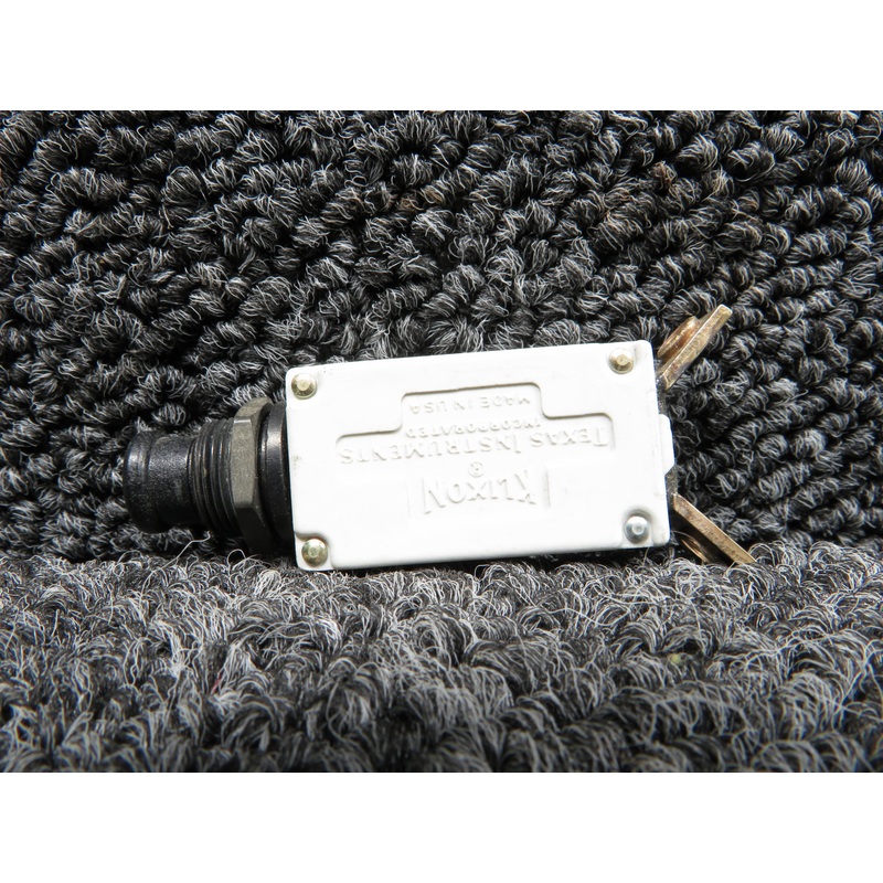7274-11-7-1-2 (Alt: MS22073-7-1-2) Klixon Push Circuit Breaker (Amps: 7.5)