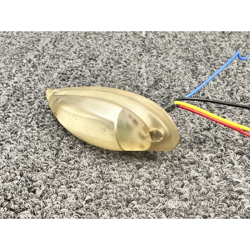 AVE-WPSTR-20A Aveo Flash LED Strobe Power Burst Wingtip Light (Cracked)