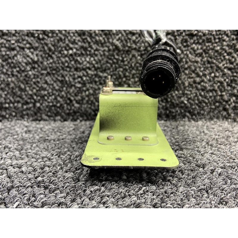 MT1-AC11006-1 (Alt: 602-549) Emteq Electrical Outlet Assy w Lid (110 VAC)