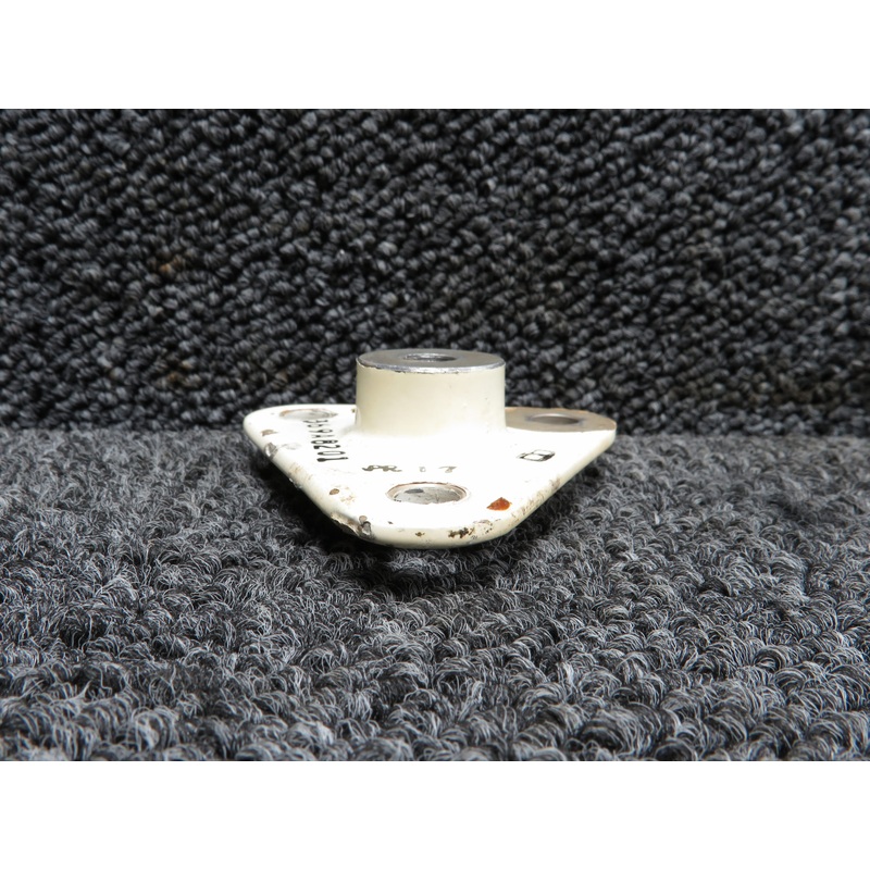 369A8201 Hughes 500D Engine Mount Fitting