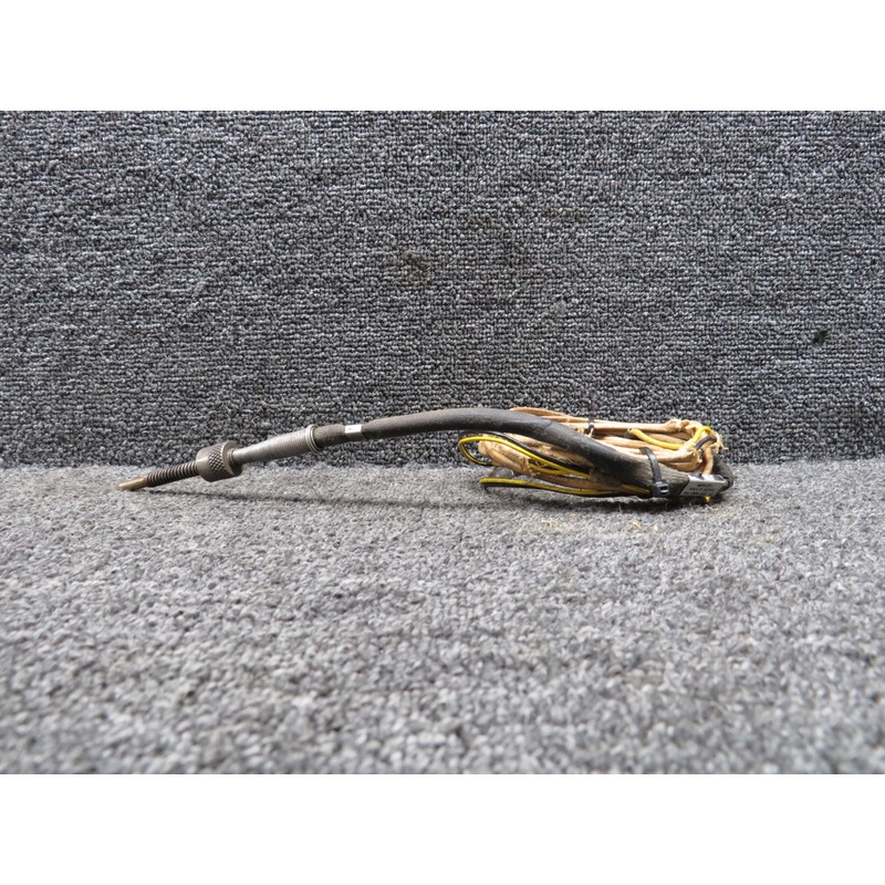 8T752C Lewis Engineering Cylinder Head Temperature Probe w Harness
