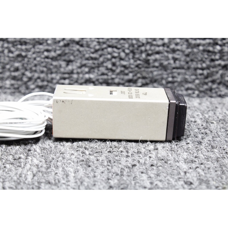 96182 (Alt: 4766-123) Eaton ILS 1 Display Annunciator Switch (On, Off)