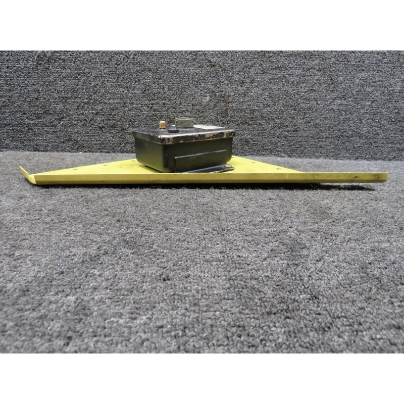 360-983-004 Gull Airborne Fuel Quantity Signal Conditioner Assembly (Volts: 28)