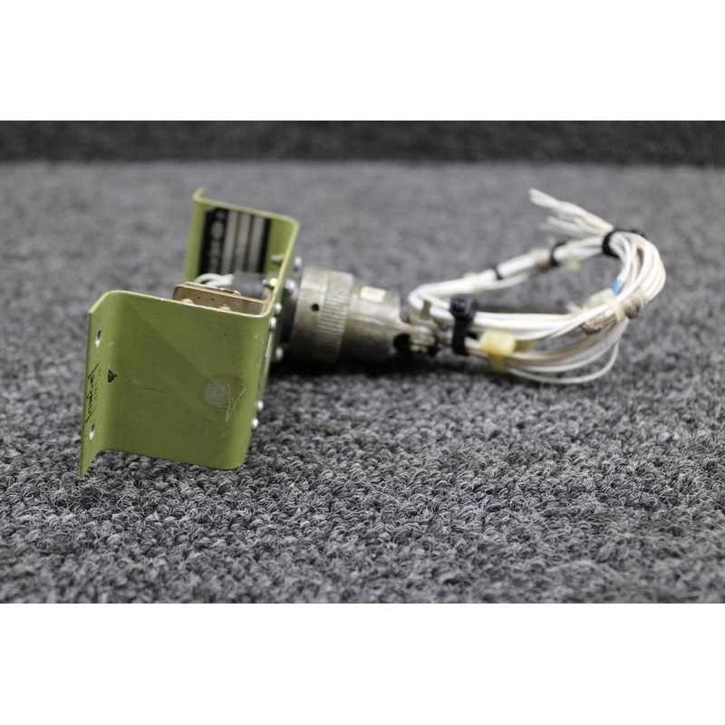5489168-2 Gates Learjet Relay Mount with Wiring Harness (Volts: 26.5)