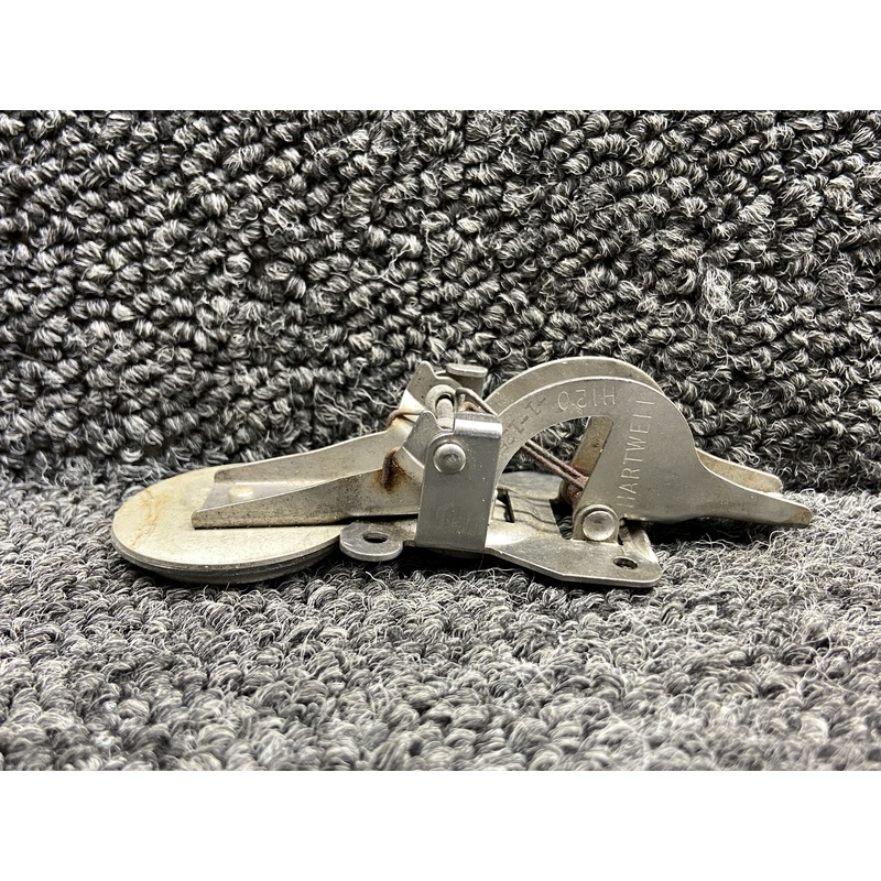 H120-1-125-406 (Alt: 472-010) Hartwell Baggage Door Latch Assembly