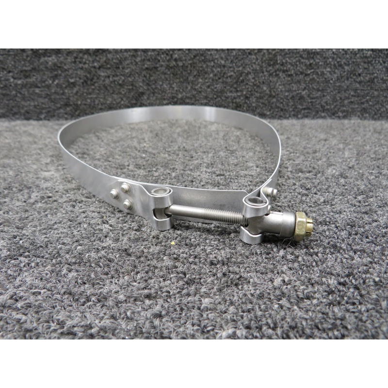 00624-326A62-800SH Aeroquip Clamp Assembly (New Old Stock)