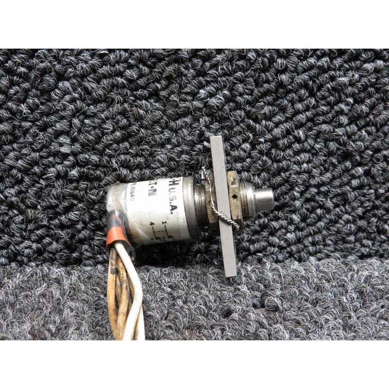 MS27240-1 (Alt: 81640) Eaton Limit Switch