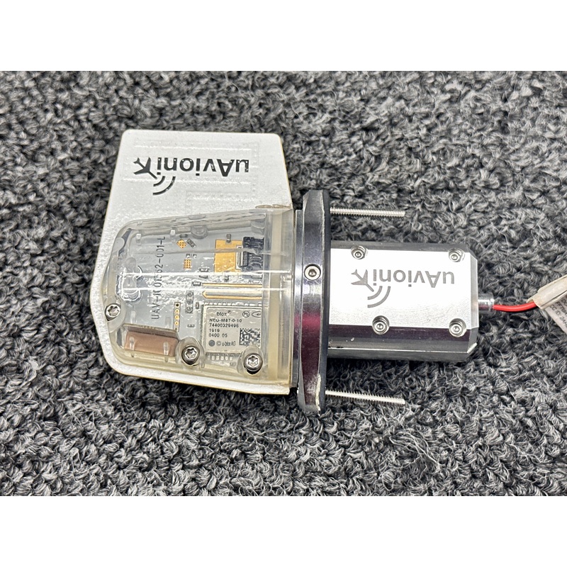 UAV-1002183-001-L uAvionix tailBeacon WAAS GPS, ADS-b Out LED Light