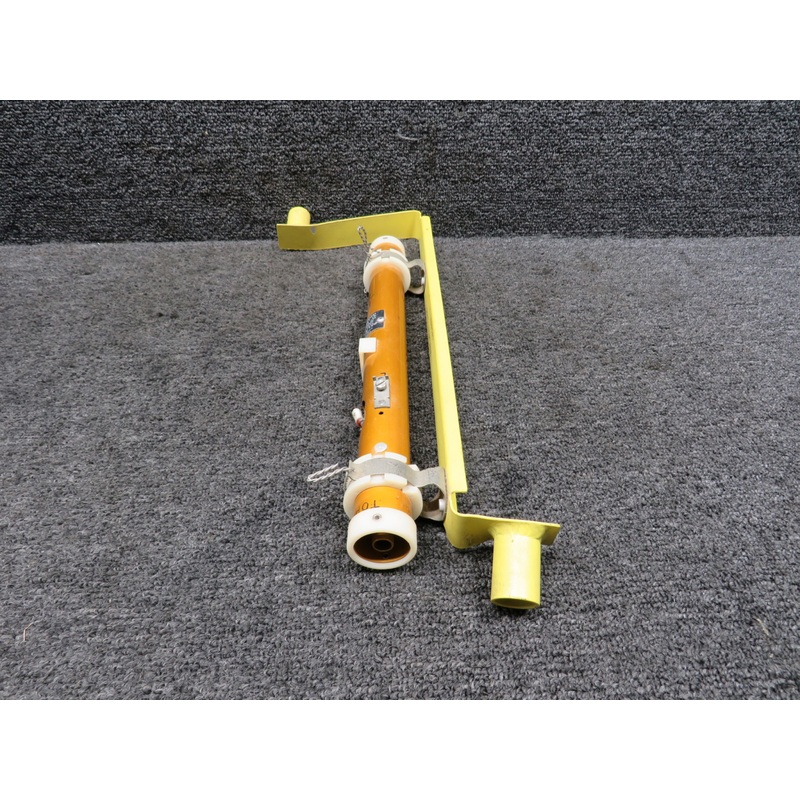 014-939-001 (Alt: 9910456-9) Gull Fuel Probe with Bracket