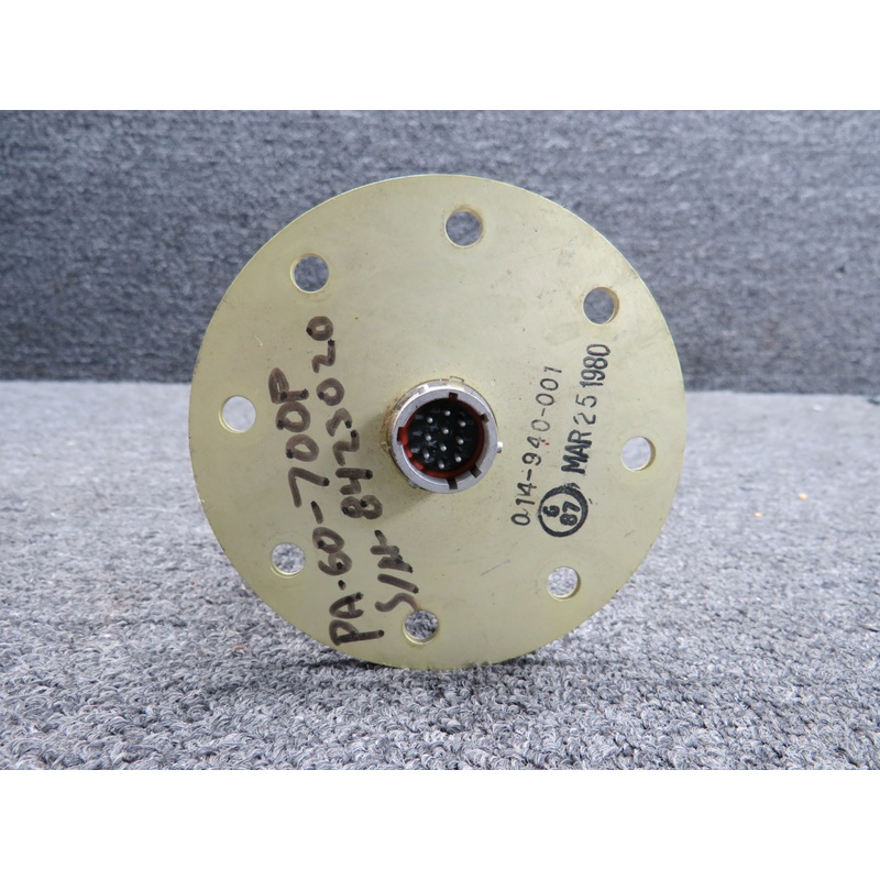 014-940-001 (Alt: 980096-1) Gull Fuel Tank Quantity Unit