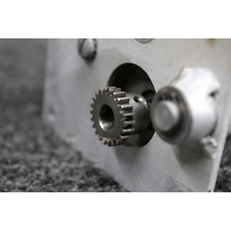 317A186 Globe Gearcase Motor and Servo Assembly (Volts: 12) (No Cable)