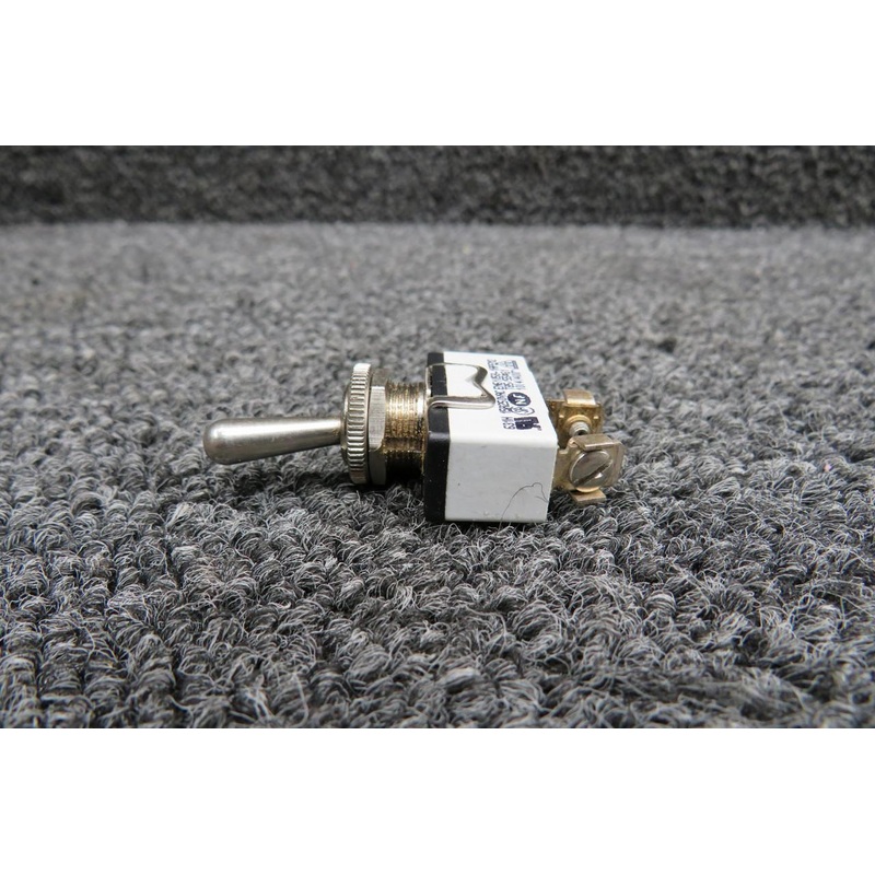 EN61058-1APEM2 Pipistrel Alpha Trainer Toggle Switch (Volts: 250, Amps: 15)