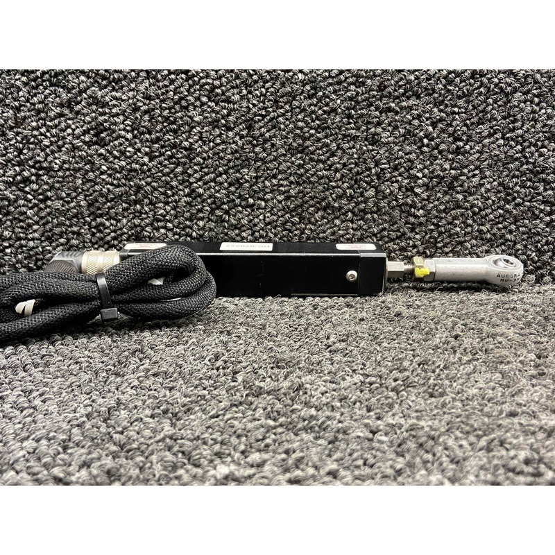 TD390-5-2-W Transducers Direct Linear Current Transducer Unit with Mounts