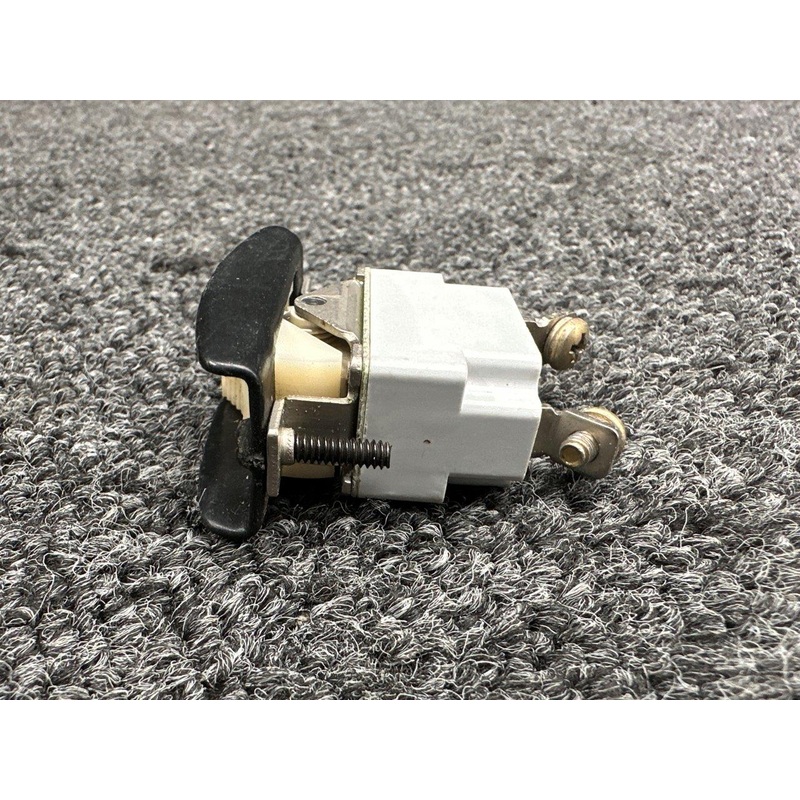 20TC2-AA-35 Klixon Rocker Switch (Amps: 35)