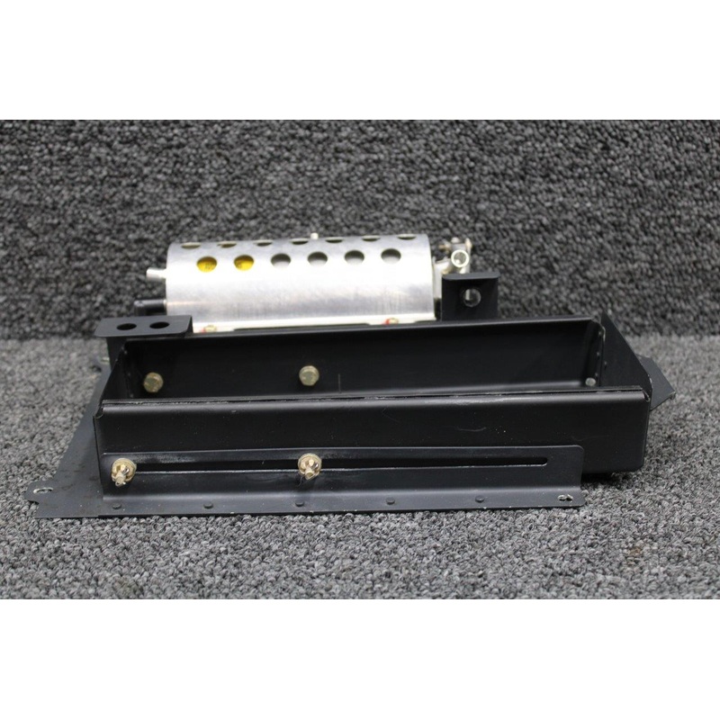 53655 (Alt: 801386-22) Piper PA46-350P Avox Oxygen Generator w Heatshield, Tray