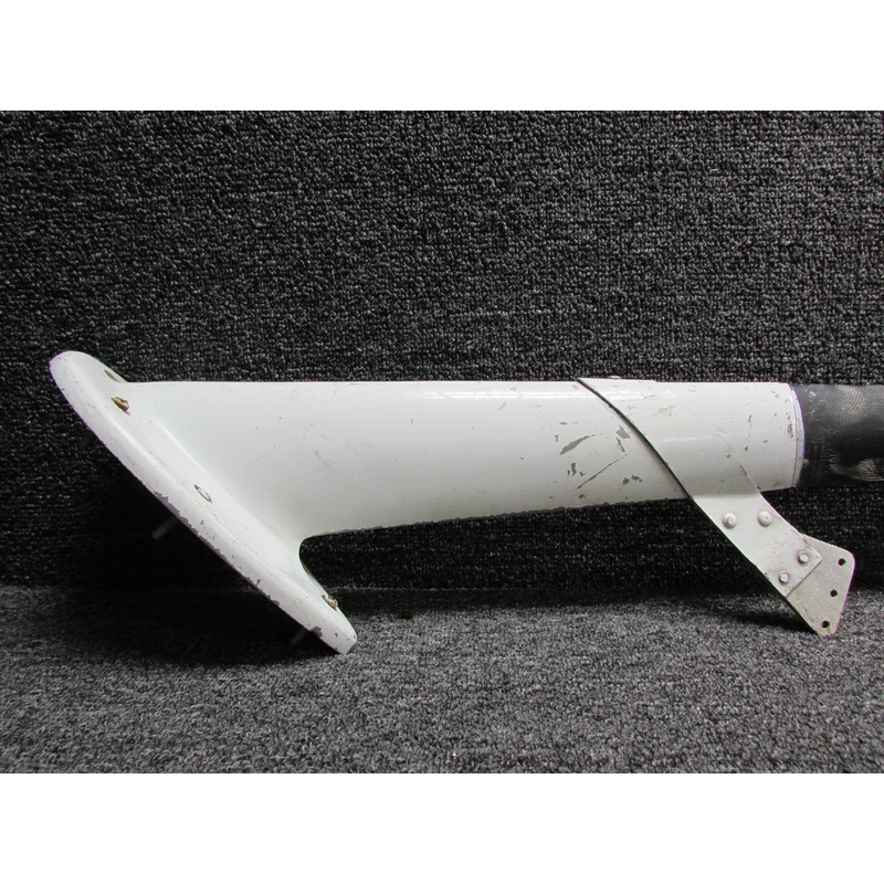 700975 (Alt: 4R50-1) Lear 2217A Antenna Assembly with Mount
