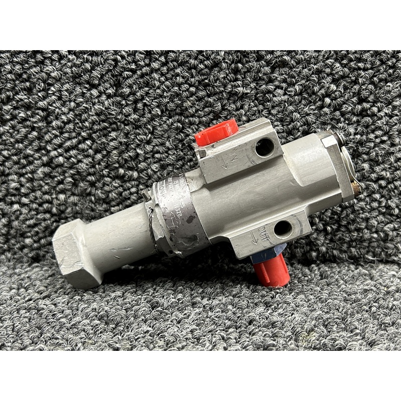 11-10899 (Alt: 206-076-034-001) Textron Hydraulic Filter Assembly