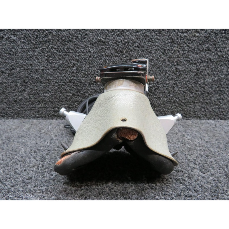 173039-33 Puritan Crew Mask (Needs New Seal)