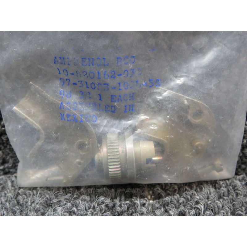 97-3108B-10SL-3S Amphenol Corp Electrical Plug Connector (New Old Stock)