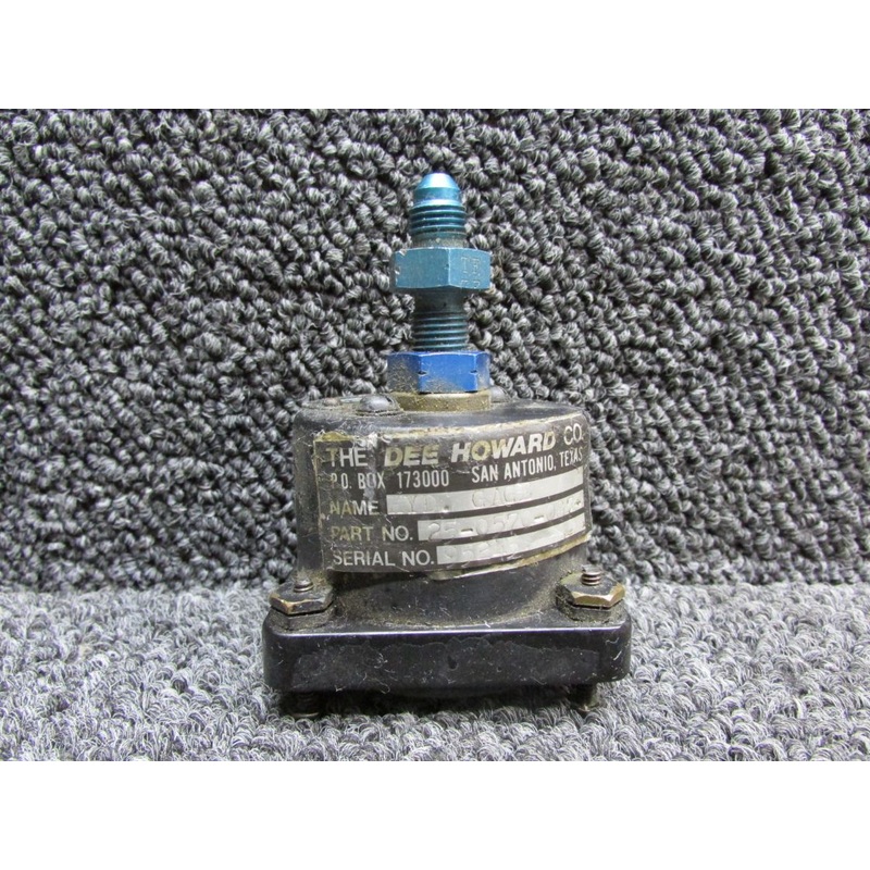 10230-A Auto-Lite Hydraulic Pressure Gauge Indicator