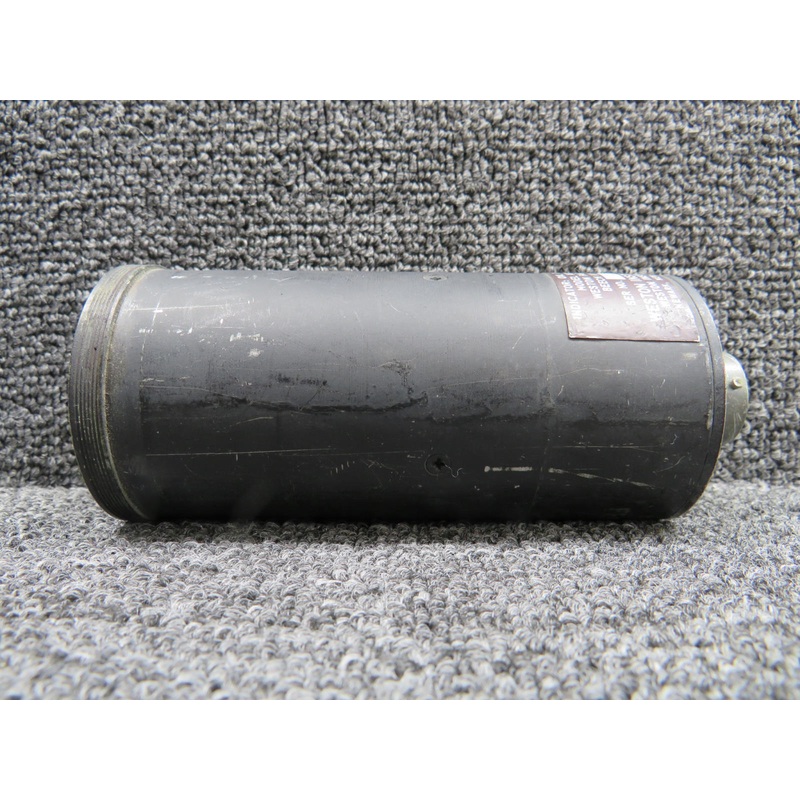 521372 (Alt: 101-384016-5) Weston 1825 Oil Temperature and Pressure Indicator