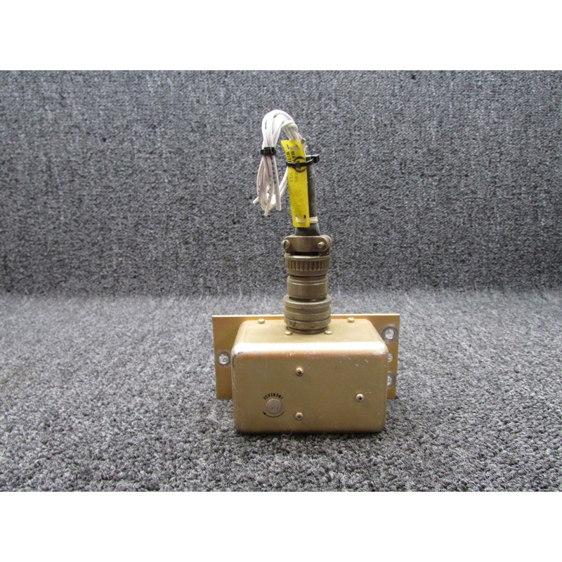 B-00387-1 (Alt: 36-380096-1) Lamar Voltage Regulator (Volts: 28.5)