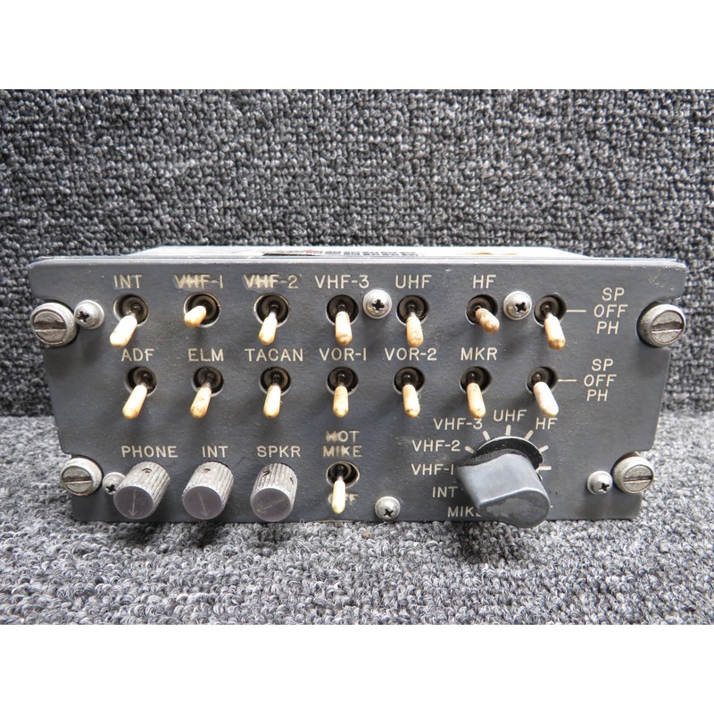 G-4076 Gables Engineering VHF Microphone Panel Assembly with Mods (Grey)