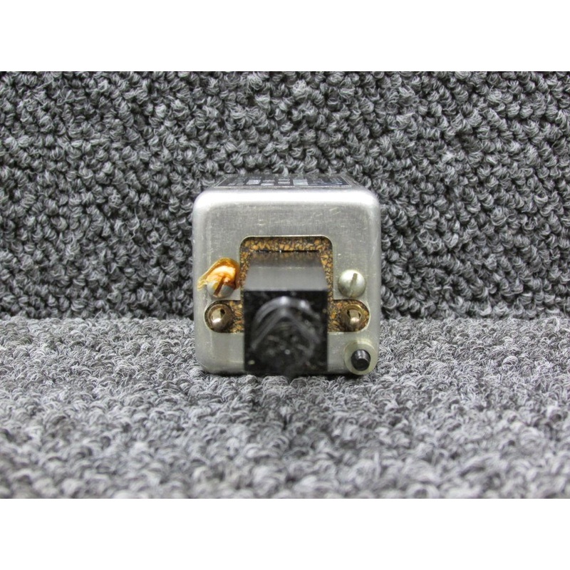 169AU-914-3BWL Sigma Tek Oil Pressure Indicator (PSI: 0-100)