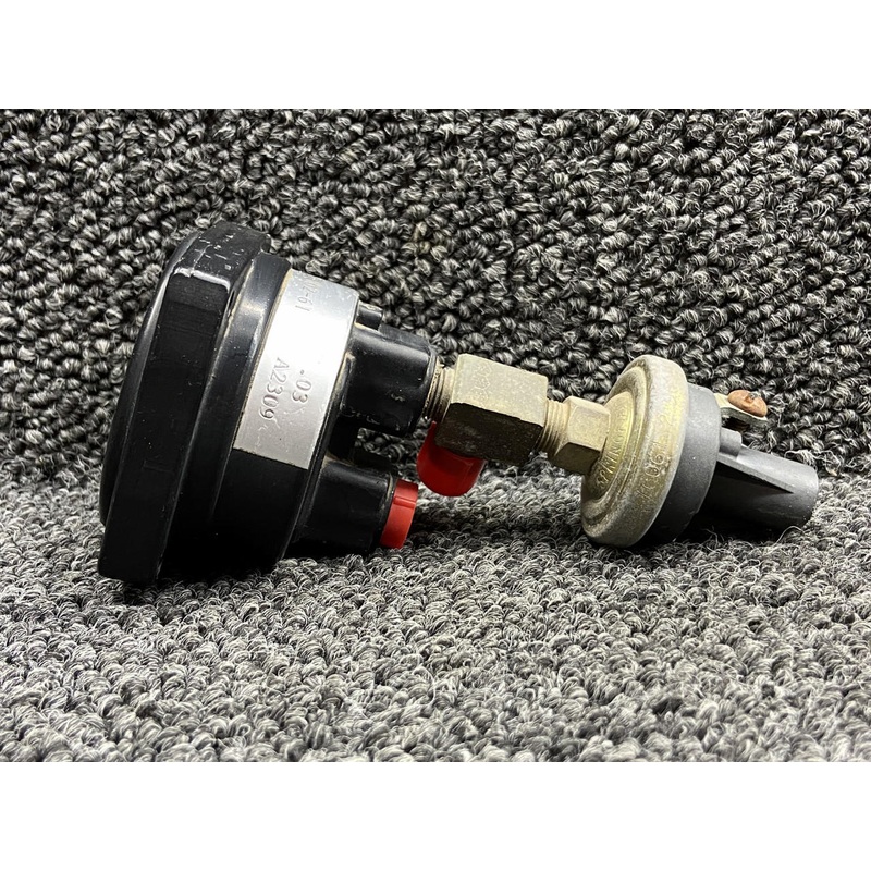 3-102-61 UMA Fuel Pressure Gauge (Core)