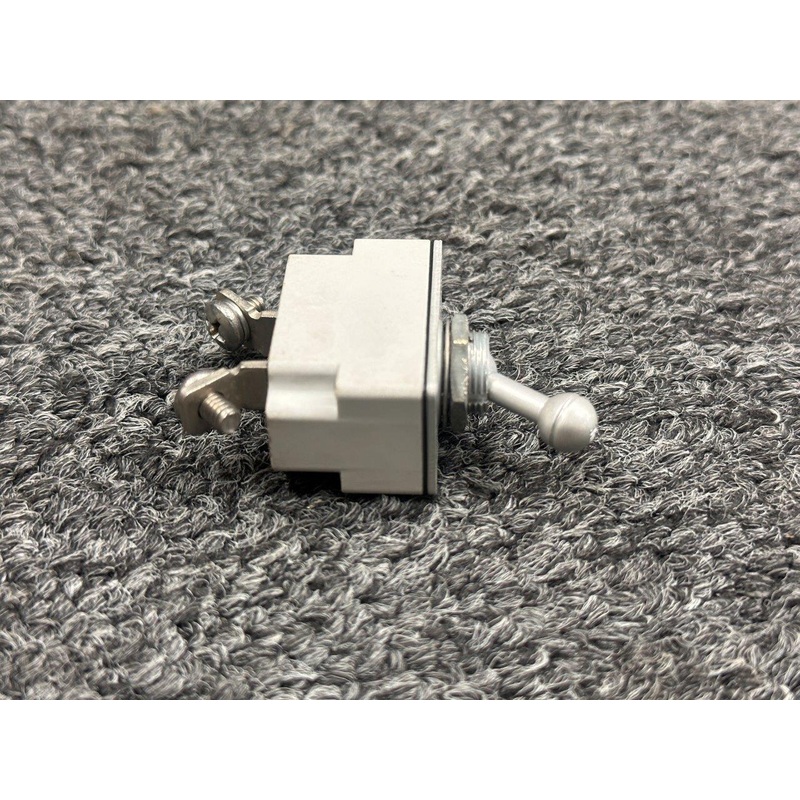 7270-1-30 Klixon Toggle Switch (Amps: 30)