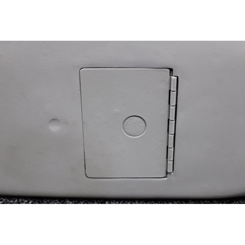 GF0541223-02 Cessna Globe Fiberglass Wheel Pant RH with Door (New Old Stock)