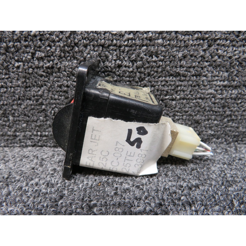 345-6196 Artex ELT Remote Switch with Connector