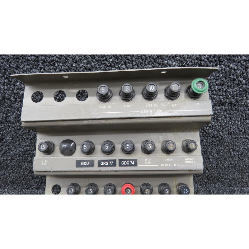 89843-002 Piper PA46-350P Klixon Forward Pilot Circuit Breaker Panel Assembly