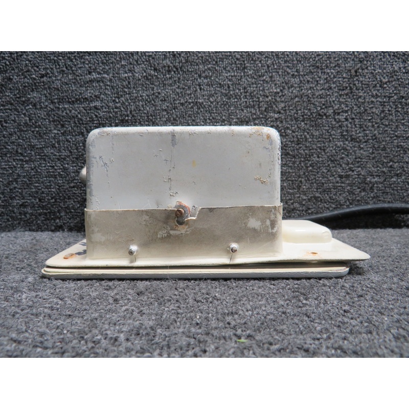 101-384102-9 Puritan Bennett Automatic Oxygen Mask Deployment Container (Worn)