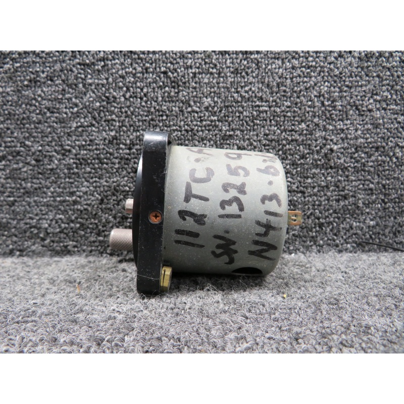 Borg Electronic Clock Indicator with Grey Knobs
