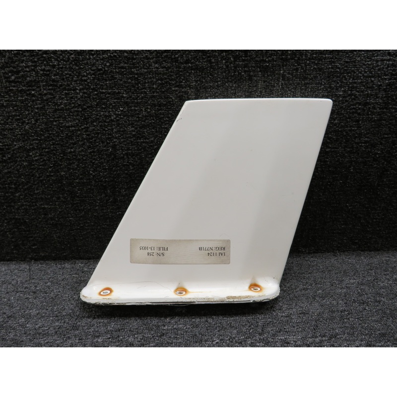 110-337 Artex Blade Antenna (Minor Wear on Blade)
