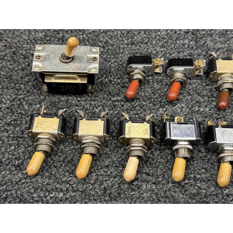 AN3226-2, AN3021-2 Cutler Hammer, Carling Rocker Switches (Set of 15)