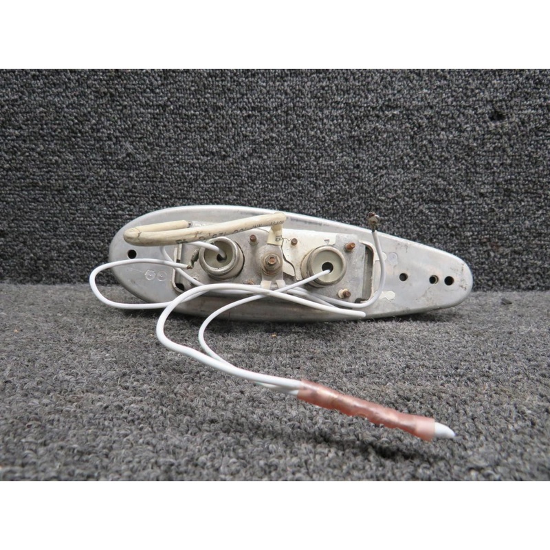 Israel Aircraft Industries 1123 Lights (Dented Cover)