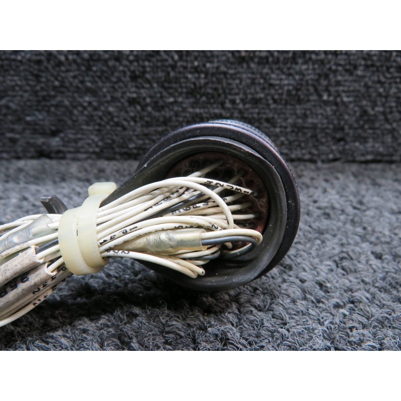 MS24266R22B55S8 (Alt: GIR20K22C) AMP Canon Plug Connector