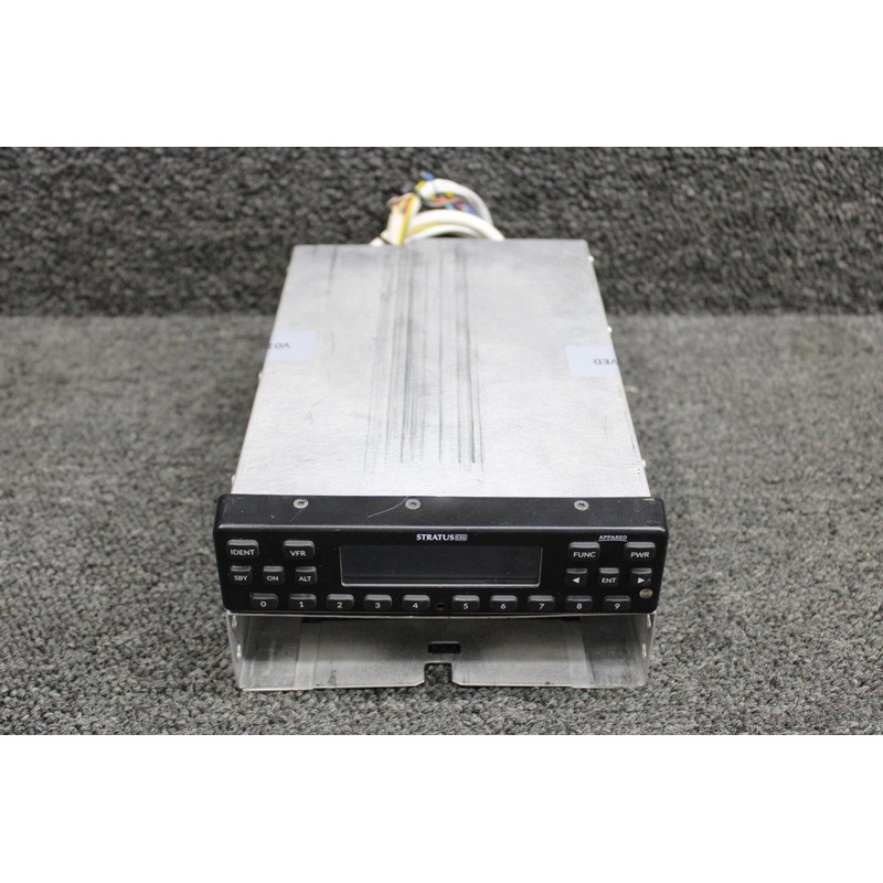 153510-000017 Appareo Stratus ESG ADS-B Out Transponder (Has Tray)
