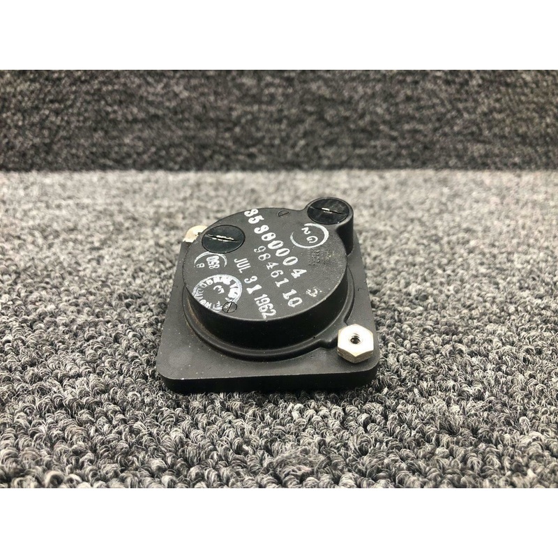 35-380004-5 (USE: 50-380013-5) Beechcraft 23 Wakmann 8 Day Clock Indicator