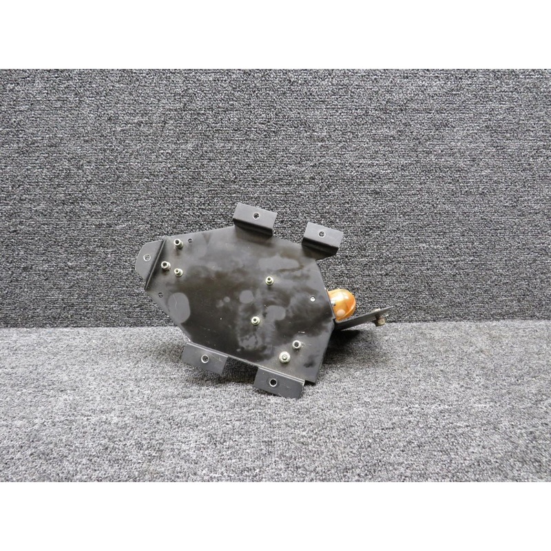 30-0005 Hoskins Whelen Strobe Light Assembly w Bracket (Cracked Shell) (Core)