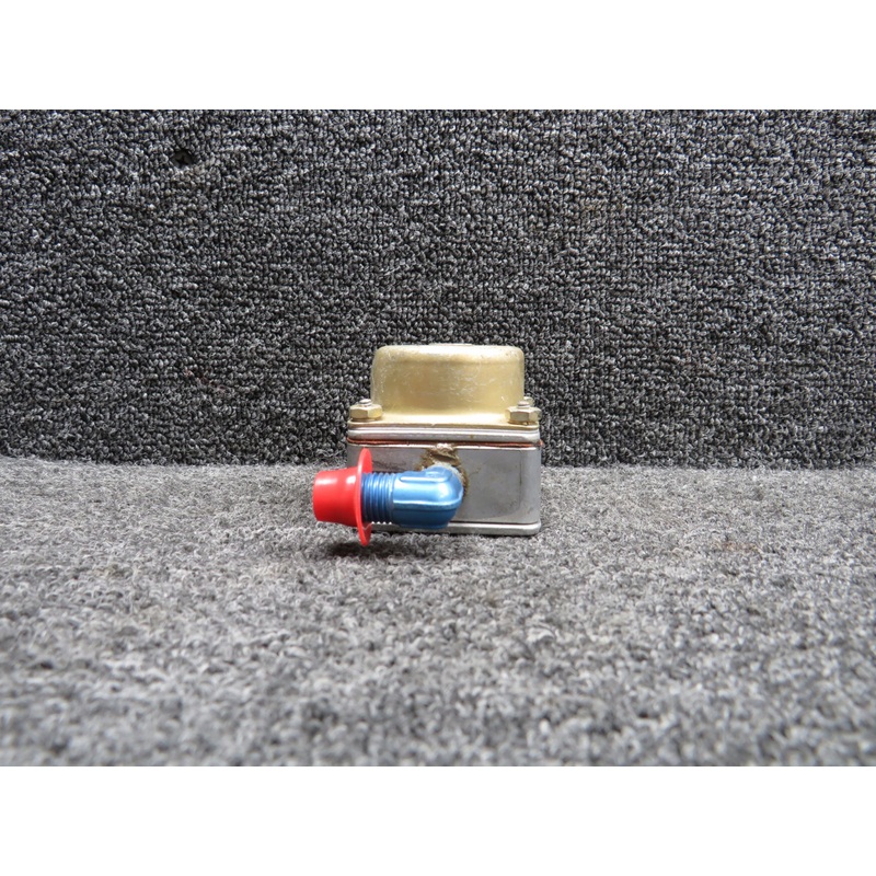 492-296 Janitrol Fuel Pressure Regulator Assembly
