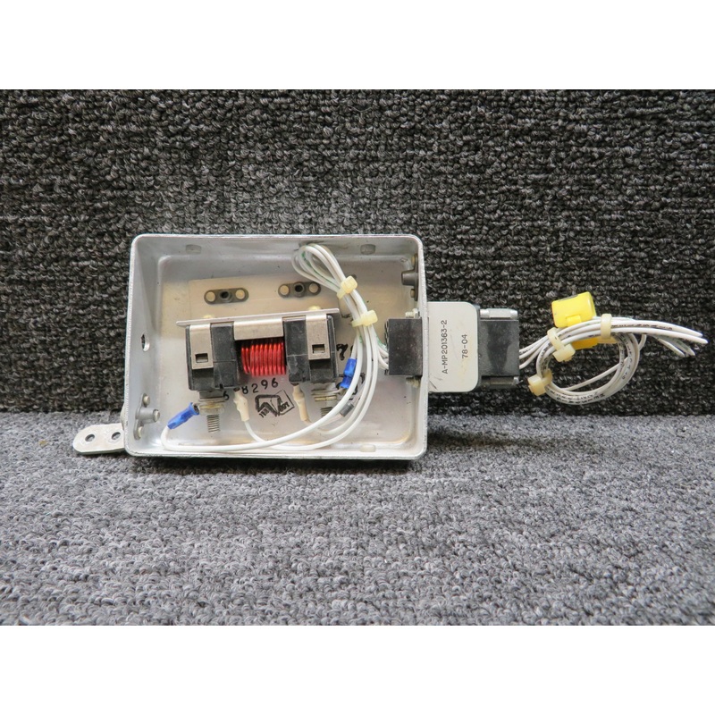 2618296-6 Lear 35 Box Pitot Current Sensor (Missing Screws)