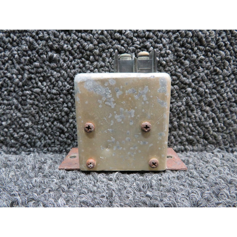 B-00266-2 (Alt: 484-182) Lamar Overvoltage Relay (28V) (Corrosion)
