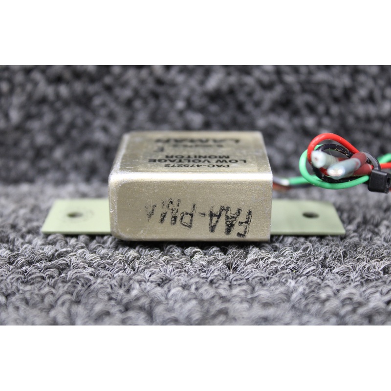 B-00375-2 (Alt: 475-272) Lamar Low Voltage Regulator with Bracket